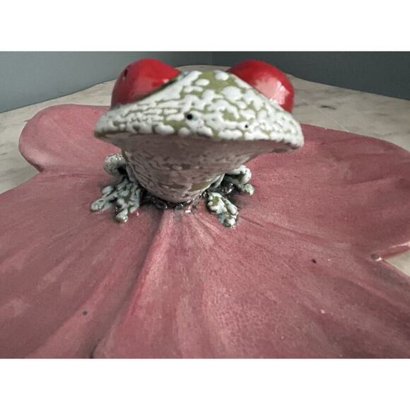 Frog Pink Flower Hanging Wall Decor Lid Hand Made Pottery Leaf Tree Frog Red Eye - Picture 16 of 16